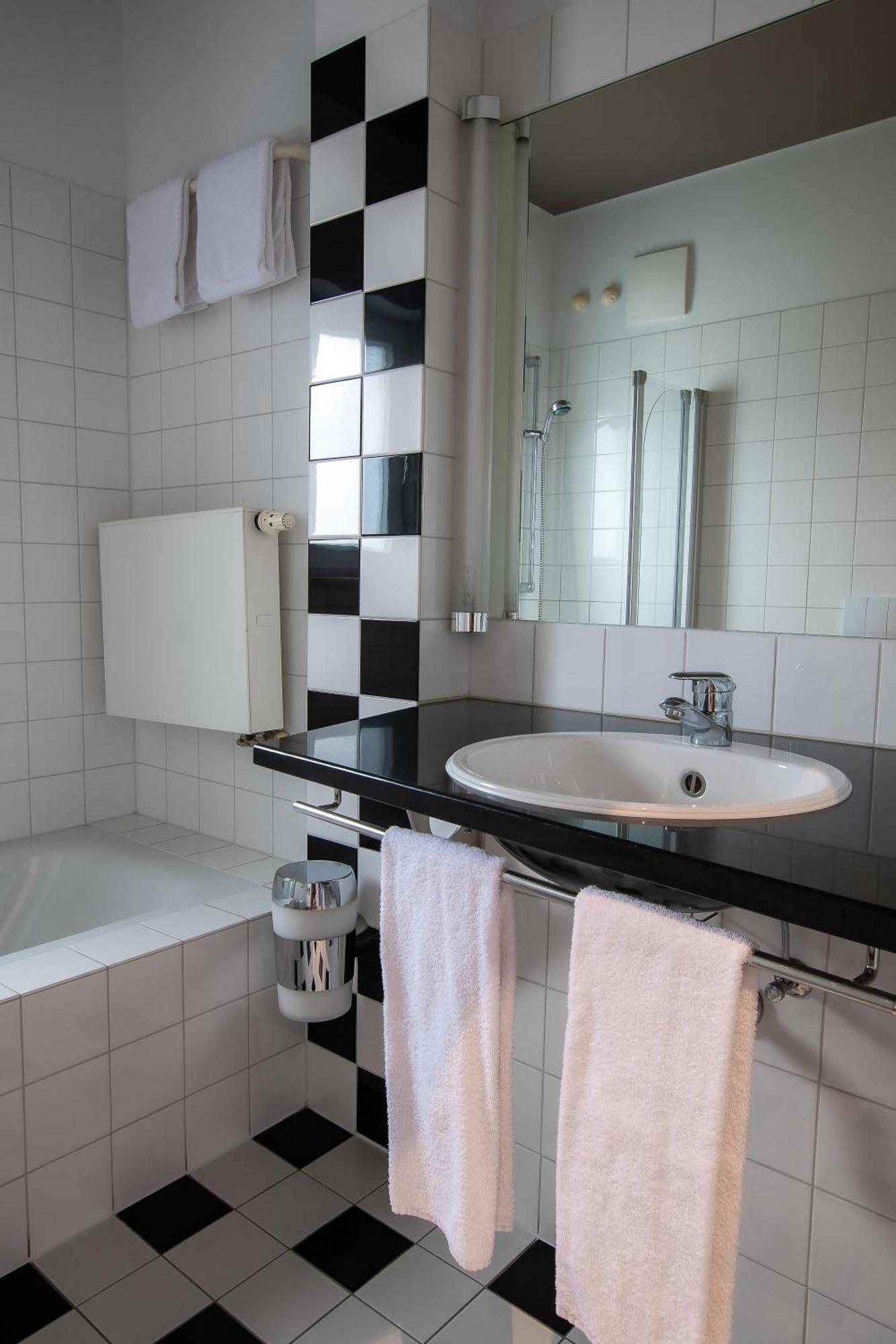 Hotel & Restaurant Bestenheider Stuben Вертгейм Экстерьер фото